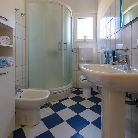 Apartment With A Parking Space - 13450 Crikvenica