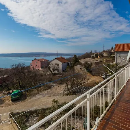 With A Parking Space - 13450 Crikvenica