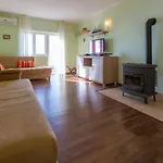 With Parking Space - 13450 公寓