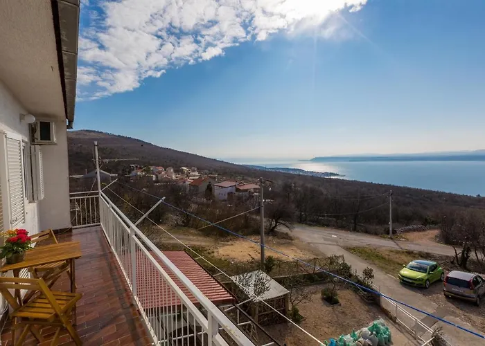 With Parking Space - 13450 Crikvenica